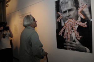 leon-ferrari-inauguracion-muestra-ferrari-2010